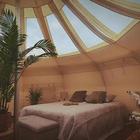 Luxe tent Plein Ciel Et Son Jacuzzi Privatif *